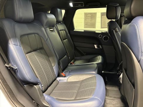 Used 2018 Land Rover Range Rover Sport HSE Dynamic image 40