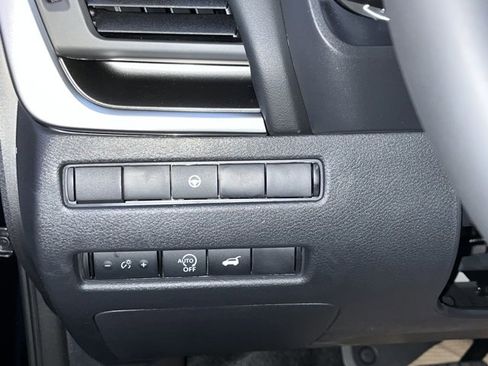 New 2026 Nissan Rogue SV w/ Cold Weather Package AWD/4WD image 24
