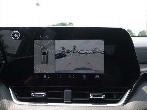 Used 2025 Chevrolet Equinox LT w/ Convenience Package II FWD image 12