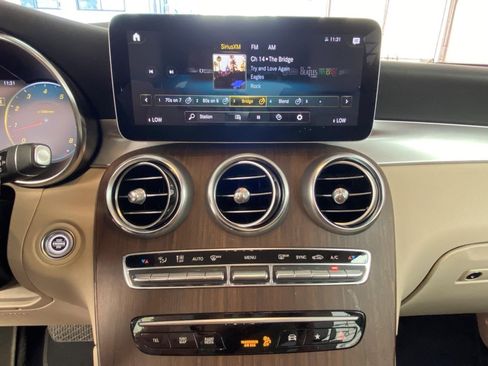 Used 2022 Mercedes-Benz GLC 300 4MATIC w/ Premium Package Lite image 22