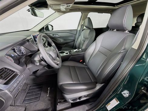 Used 2026 Nissan Rogue Dark Armor AWD/4WD image 2