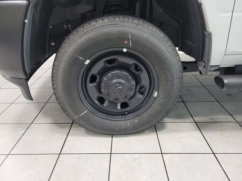 Used 2025 RAM 2500 Tradesman w/ Safety Group AWD/4WD image 51