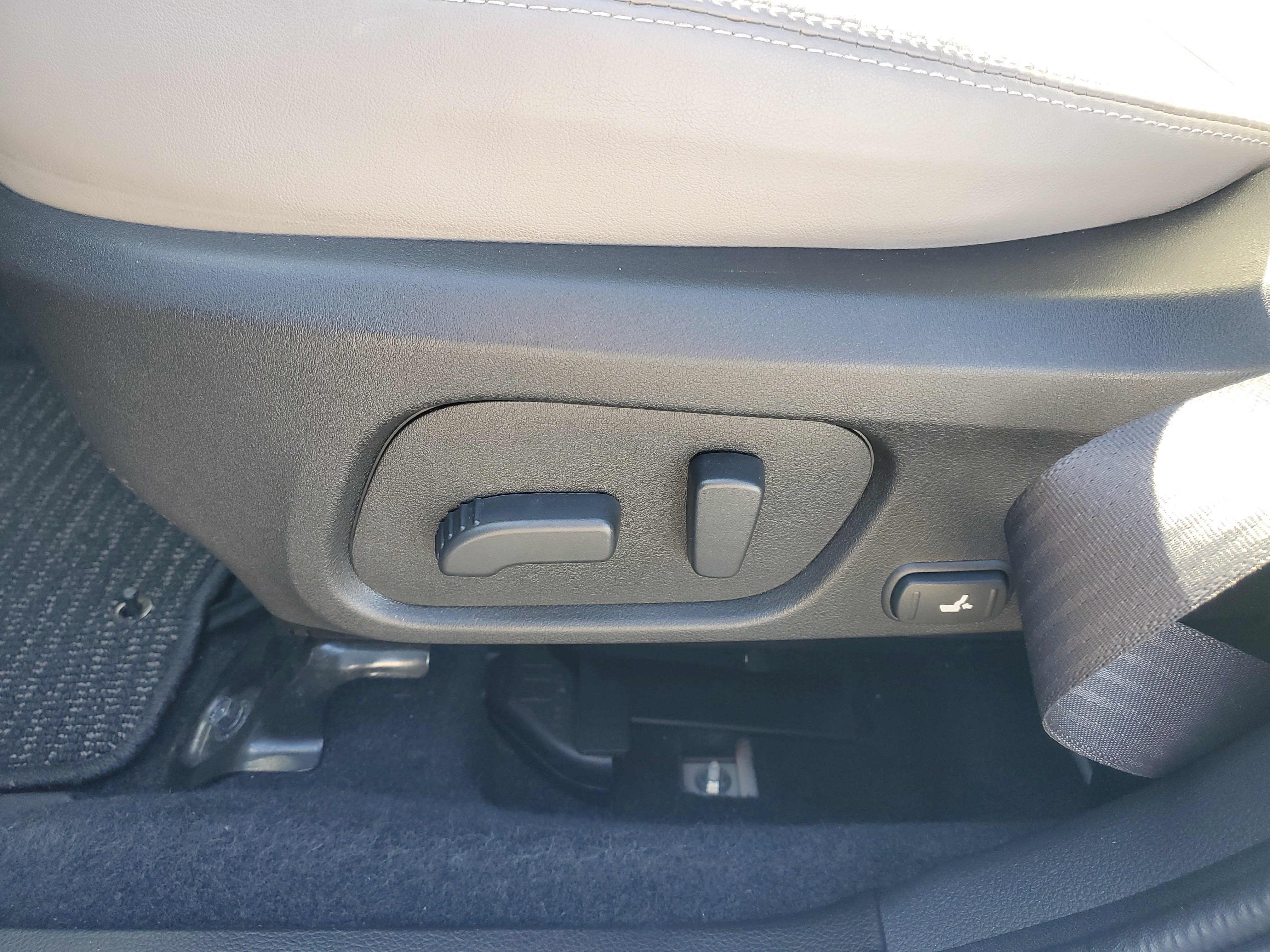 Used 2018 Subaru Forester 2.5i Limited AWD/4WD image 22