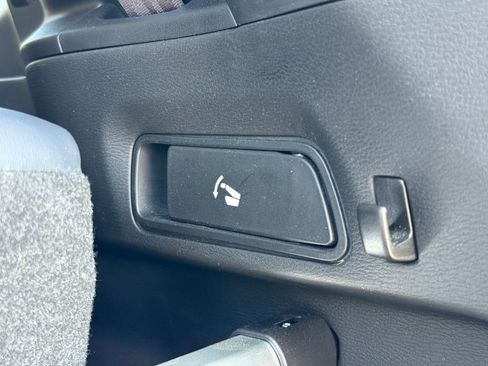 Used 2025 Mitsubishi Outlander SE AWD/4WD image 8