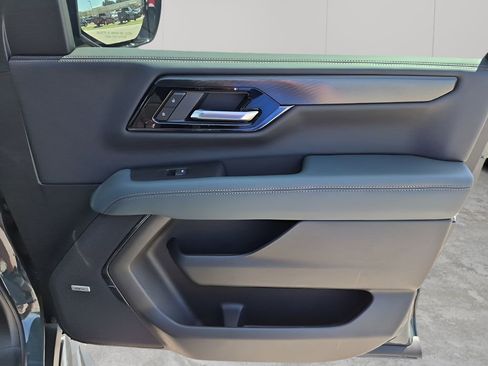 New 2026 GMC Yukon XL AT4 w/ AT4 Preferred Package image 13