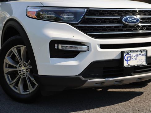 Certified 2024 Ford Explorer XLT w/ Equipment Group 202A AWD/4WD image 38