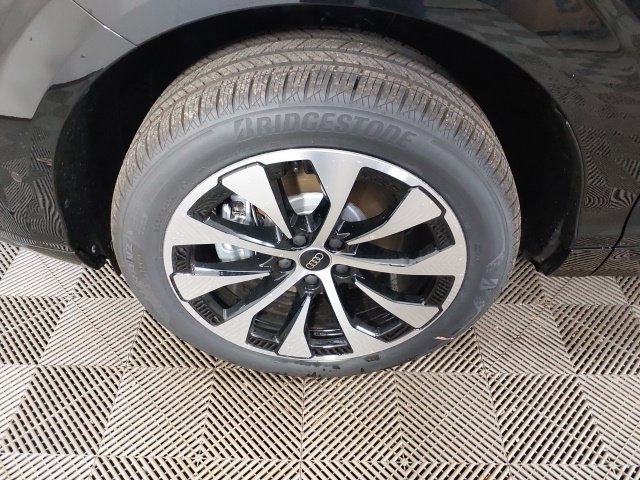 Used 2026 Audi Q3 quattro 2.0T AWD/4WD image 8