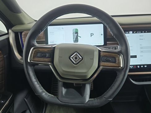 Used 2023 Rivian R1S Adventure AWD/4WD image 28