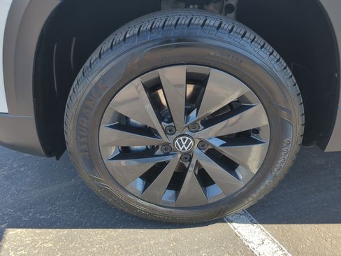 Used 2024 Volkswagen Taos S image 25