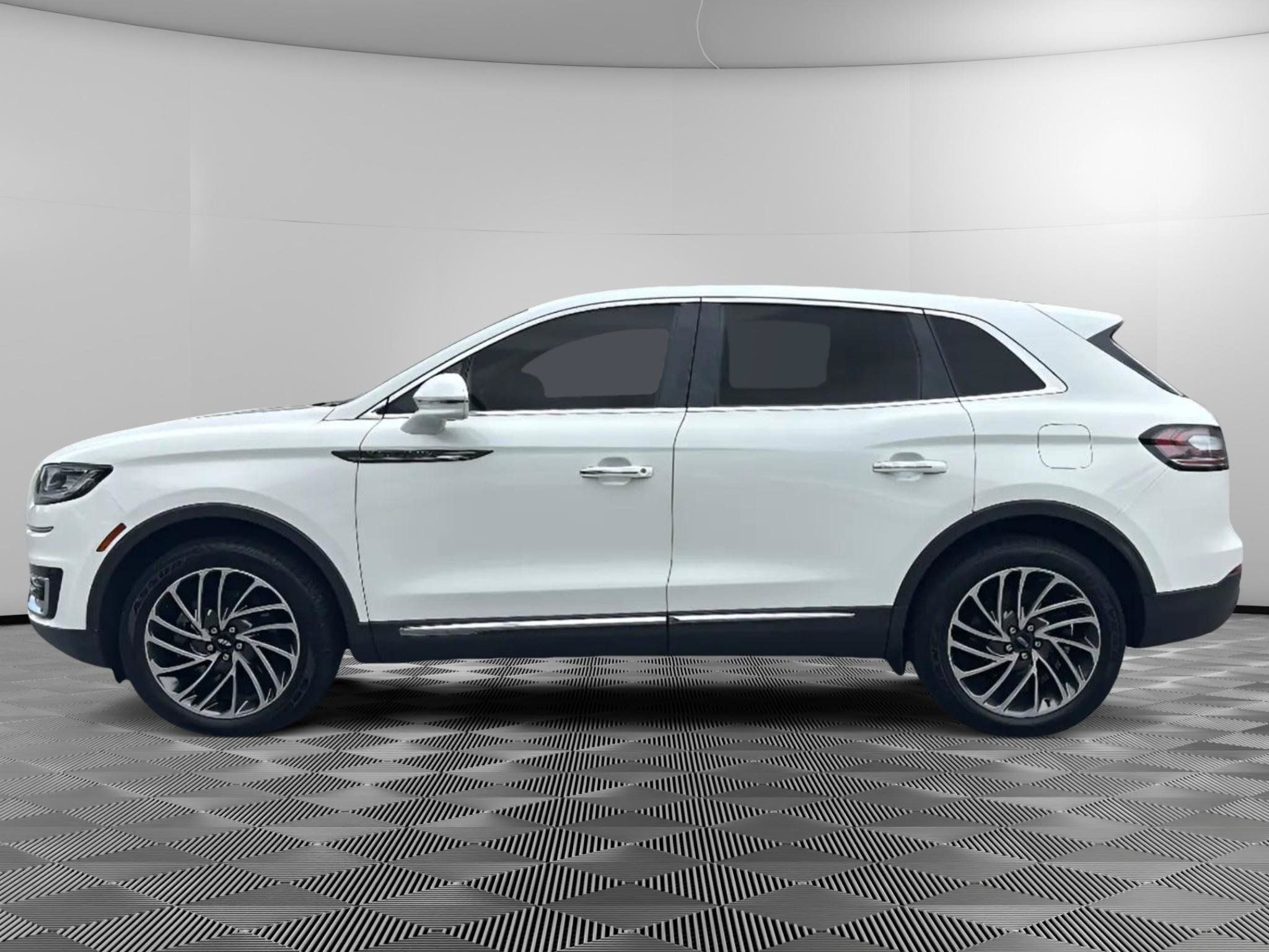Used 2020 Lincoln Nautilus Reserve AWD/4WD image 5
