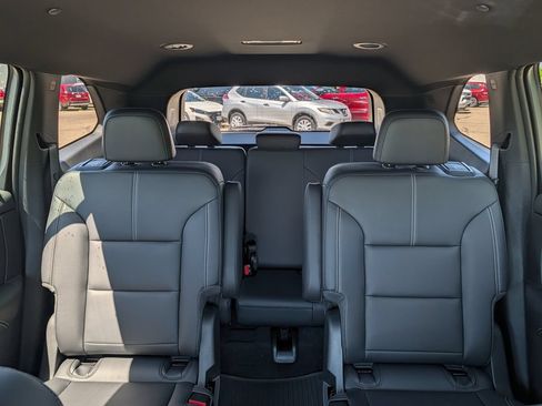 New 2026 GMC Acadia Elevation w/ Elevation Premium Package AWD/4WD image 13