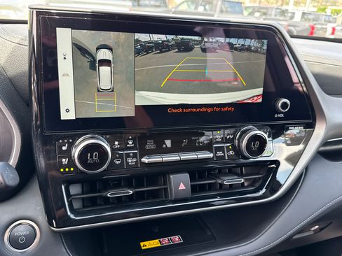 New 2026 Toyota Highlander Limited AWD/4WD image 30