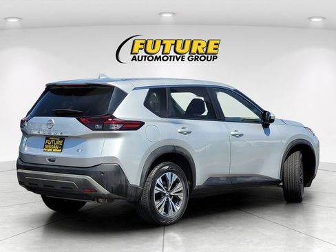 Certified 2023 Nissan Rogue SV FWD image 4
