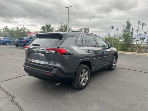 Used 2024 Toyota RAV4 LE image 4