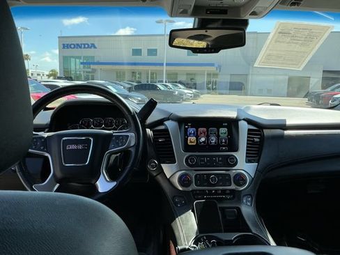 Used 2019 GMC Yukon SLT AWD/4WD image 16