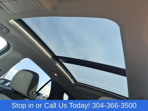 Used 2018 Chevrolet Equinox LT w/ Sun & Infotainment Package AWD/4WD image 22
