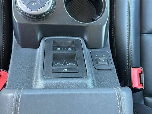 Used 2025 Ford Bronco Badlands AWD/4WD image 23