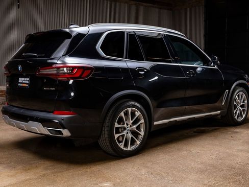 Used 2022 BMW X5 xDrive40i w/ Executive Package image 9