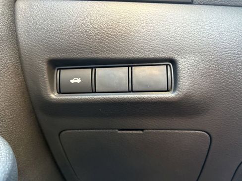 New 2026 Nissan Sentra SR w/ Floor Mat Package FWD image 29