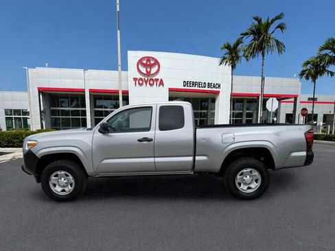 Used 2020 Toyota Tacoma SR RWD image 4