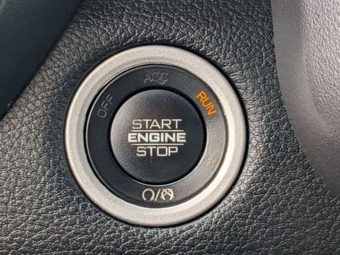 Used 2022 RAM 1500 Big Horn AWD/4WD image 32