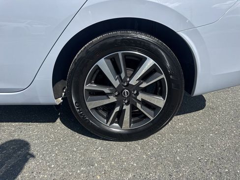 Used 2025 Nissan Versa SV image 26