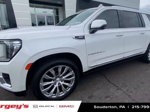 Certified 2022 GMC Yukon XL Denali w/ Denali Premium Package AWD/4WD image 5