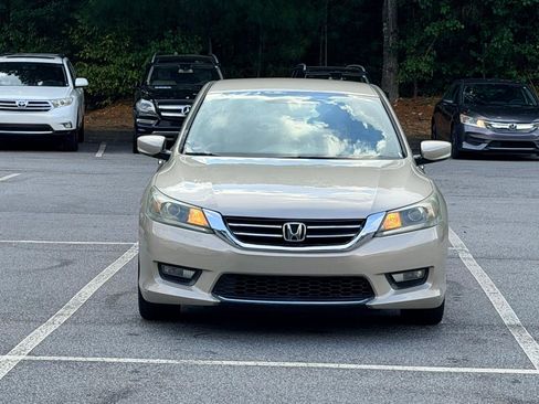 Used 2015 Honda Accord Sport image 3