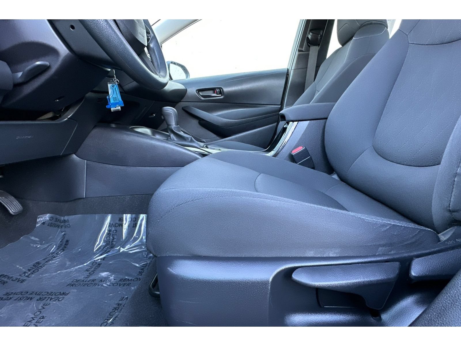 Used 2022 Toyota Corolla LE FWD image 13