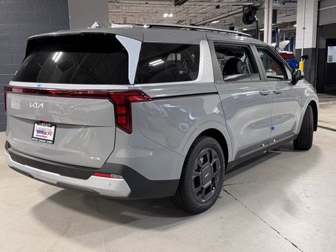 New 2026 Kia Carnival EX image 16