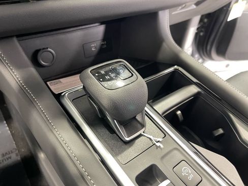 New 2026 Nissan Pathfinder SV FWD image 9