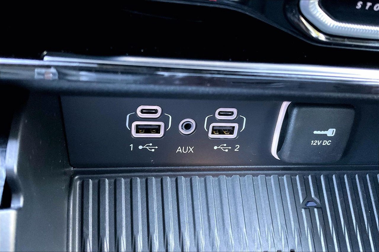 Used 2026 Jeep Grand Cherokee Limited AWD/4WD image 18