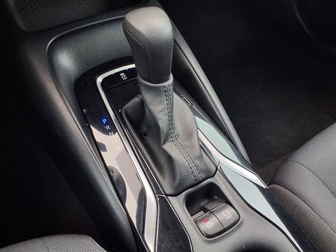 Used 2022 Toyota Corolla LE image 10