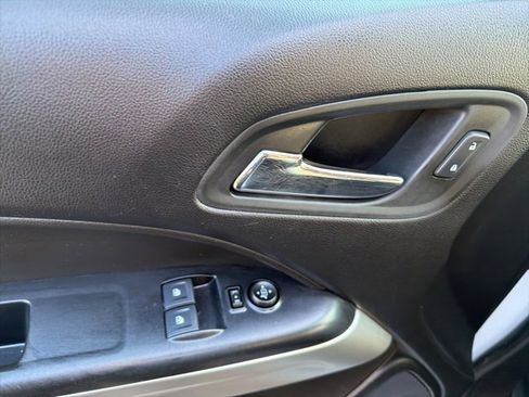 Used 2019 Chevrolet Colorado LT w/ Redline Special Edition image 27