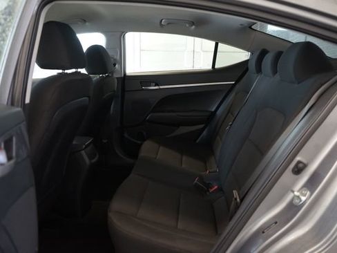 Used 2020 Hyundai Elantra SE w/ Cargo Package (C1) image 28