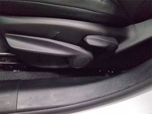 New 2026 Jeep Compass Latitude image 28