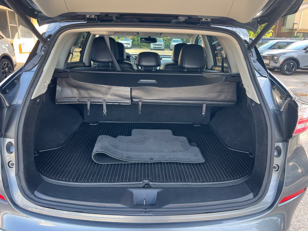Used 2018 Nissan Murano SL w/ Cargo Package AWD/4WD image 11