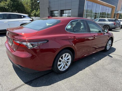 Used 2021 Toyota Camry LE w/ Carpet Mat Package (TMS) AWD/4WD image 8
