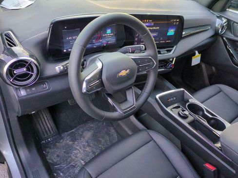 New 2026 Chevrolet Equinox LT w/ Convenience Package II image 11