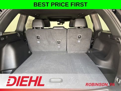 New 2026 Jeep Grand Cherokee Altitude AWD/4WD image 9