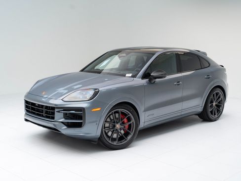 Certified 2026 Porsche Cayenne GTS AWD/4WD image 1