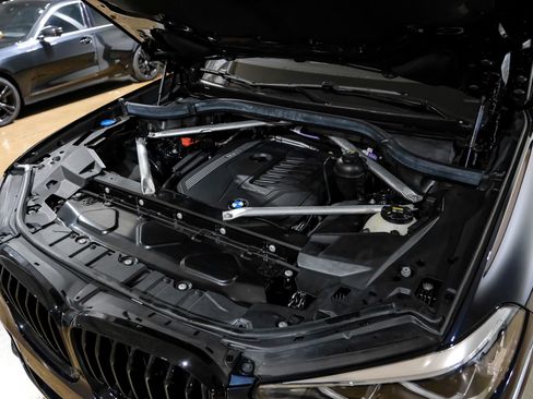 Used 2023 BMW X5 xDrive40i w/ M Sport Package image 53