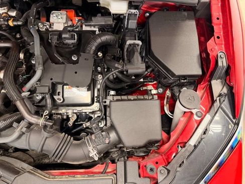 Used 2024 Toyota Prius XLE FWD image 41