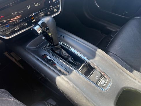 Used 2022 Honda HR-V EX-L image 18