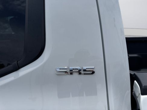 Used 2024 Toyota Tacoma SR5 AWD/4WD image 42