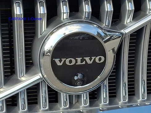 Certified 2023 Volvo XC90 B6 Ultimate w/ Protection Package image 32