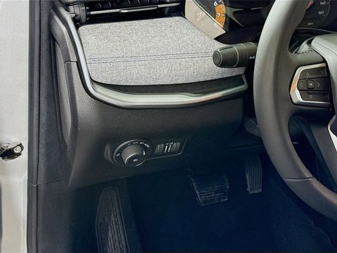 Used 2025 Jeep Compass Latitude image 4