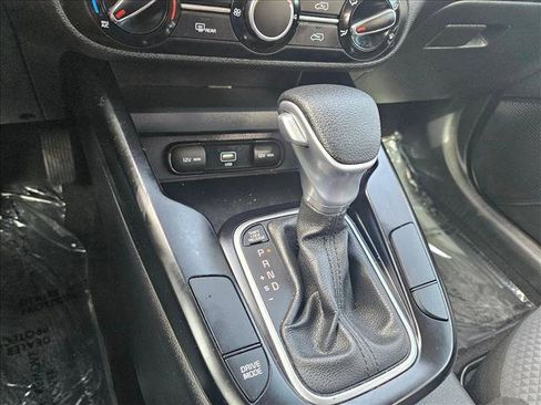 Used 2020 Kia Soul LX FWD image 12