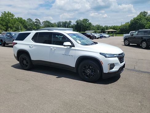 Used 2023 Chevrolet Traverse LT FWD image 7