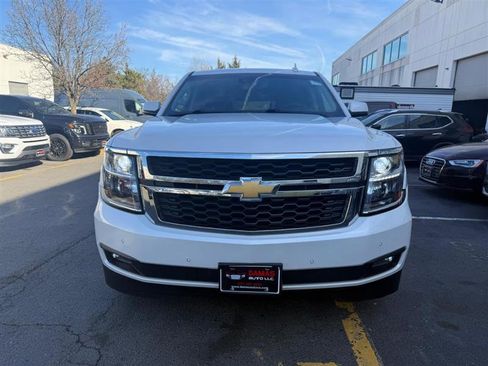 Used 2019 Chevrolet Suburban LT image 4